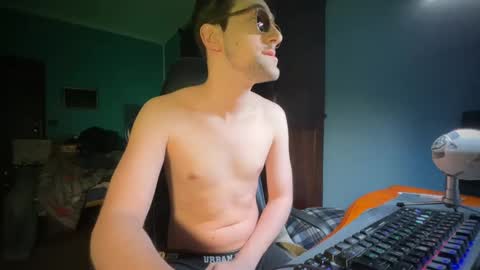 91stefisexy91 online show from February 9, 12:06 am