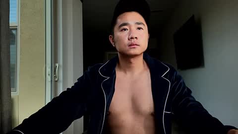 985454251 online show from March 5, 12:49 am