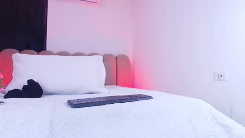  abby rouss online show from November 19, 3:06 am