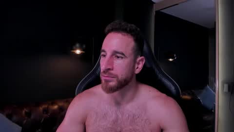 _adamcoper_ online show from October 19, 1:10 am