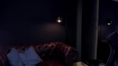 _adamcoper_ online show from October 20, 11:43 pm