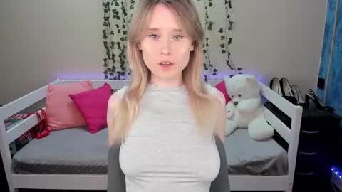 adel online show from October 15, 6:53 pm