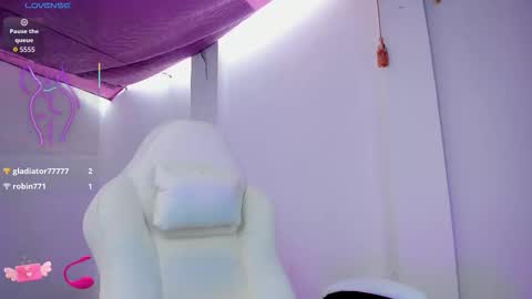  Akira  online show from November 14, 5:04 pm