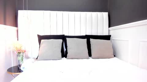 _aleja_foxx_ online show from November 18, 6:00 pm