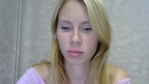 _alex1819 online show from October 1, 8:30 pm