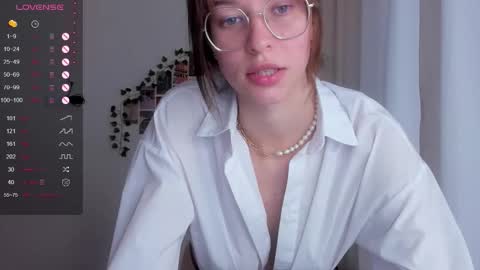 Alice online show from October 18, 1:48 pm