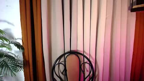 Amy online show from November 8, 8:06 am