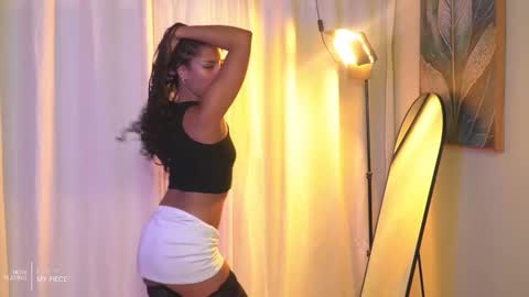 Angie -  online show from January 16, 11:25 pm