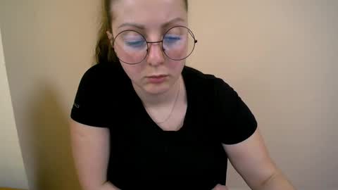 Snapshot of _annabelle_lee chatting on January 28, 1:49 pm Anna online show from January 28, 1:49 pm