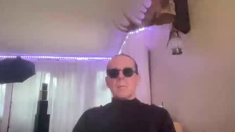  anneonamouse online show from April 27, 2:31 am
