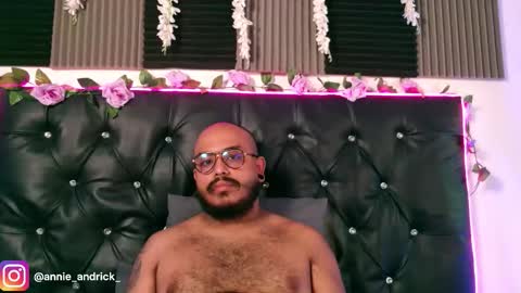 Annie Andrick online show from March 8, 1:15 pm