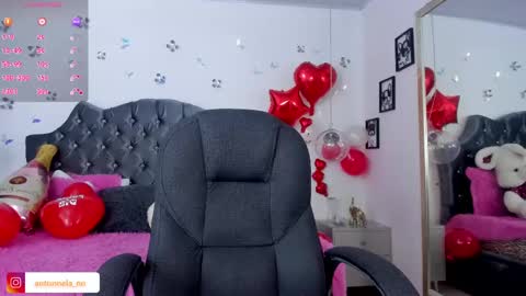 antonnela online show from February 18, 4:25 pm