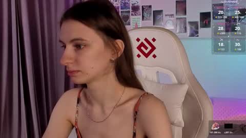 _ash_leyy_ online show from March 22, 1:31 am