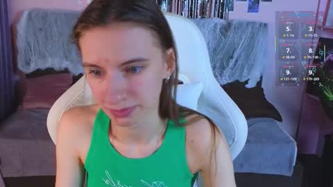 _ash_leyy_ online show from October 20, 5:12 am