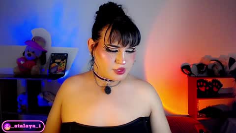 independent model atalaya online show from December 14, 3:50 am