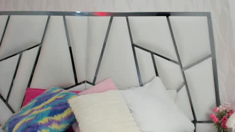 Aura online show from January 14, 3:14 am