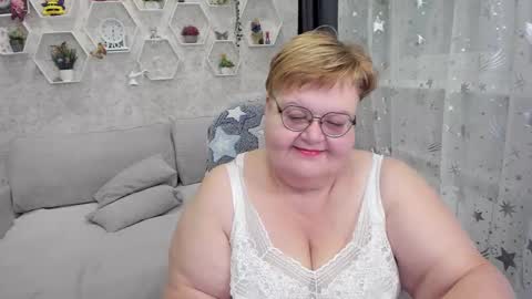 Louise  ONLY IN PVT  Masturbation with dildo and cum  Naked  Show and play with pussy  Blow job  Hand job  ONLY IN PVT  online show from December 29, 8:26 pm