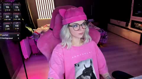 Olivia Subscribe to my Fansly -   online show from May 16, 11:47 pm