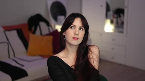 Lili online show from November 29, 12:02 pm