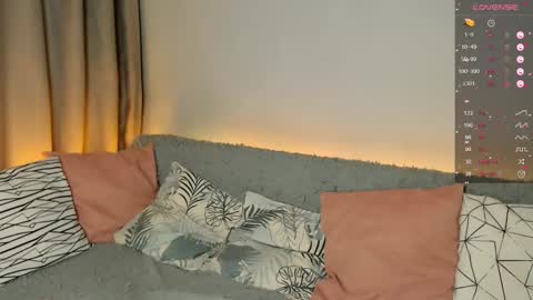 Elizabeth online show from November 25, 11:03 pm