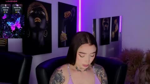 Brenna online show from April 4, 7:54 pm