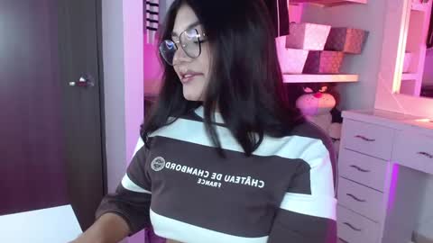   online show from September 24, 1:40 pm