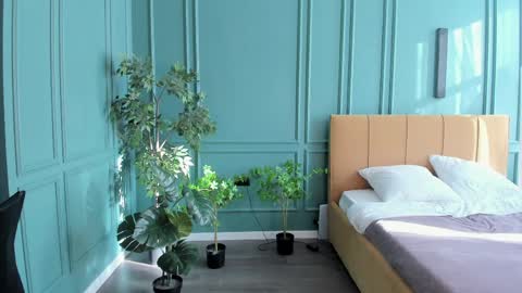 _chillbacca_ online show from April 1, 1:52 pm