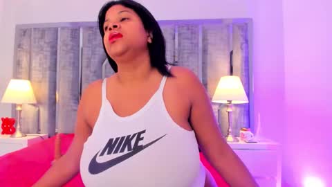 _ciara_benet_ online show from April 4, 12:01 pm