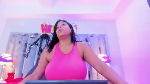 _ciara_benet_ online show from October 25, 12:04 pm