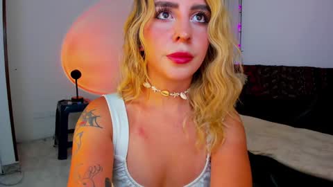  Chloe  online show from January 7, 12:55 am