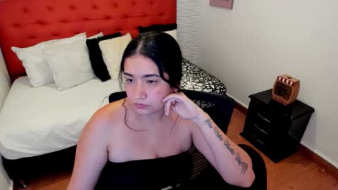 _cristal_smith_ online show from September 19, 6:22 pm