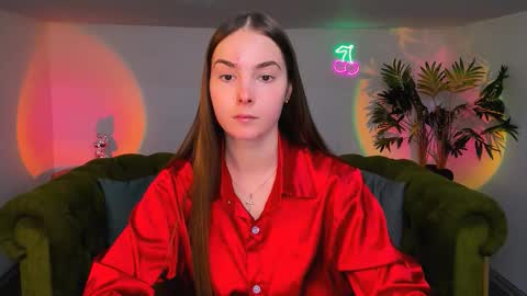 Snapshot of _cuddle_bug_ chatting on October 19, 8:13 pm Erika online show from October 19, 8:13 pm