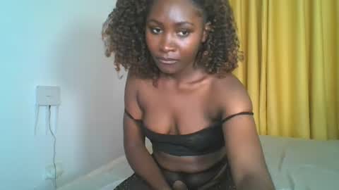 Snapshot of _cutestephanie chatting on September 17, 3:37 pm STEPH online show from September 17, 3:37 pm