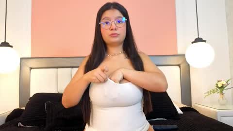 _danielamartinez online show from September 24, 4:36 pm