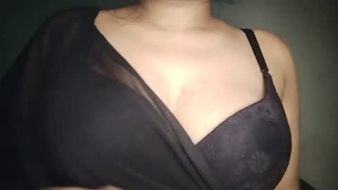 _dreamgirl_0 online show from August 1, 10:39 am