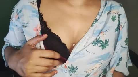 _dreamgirl_0 online show from July 2, 5:29 pm