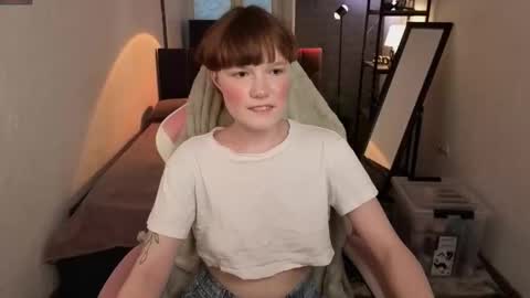 Luna    online show from March 10, 1:59 pm