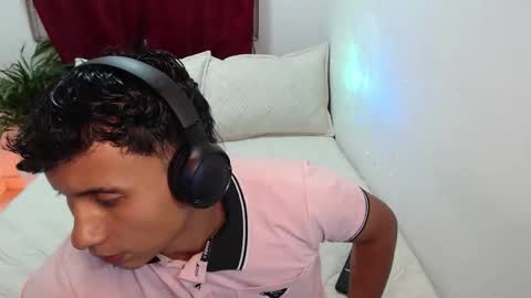 _duvan_123 online show from January 10, 2:50 am