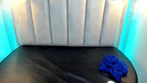 Emily  online show from October 3, 1:41 pm