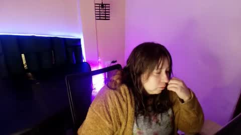 Emily  online show from December 1, 11:19 am