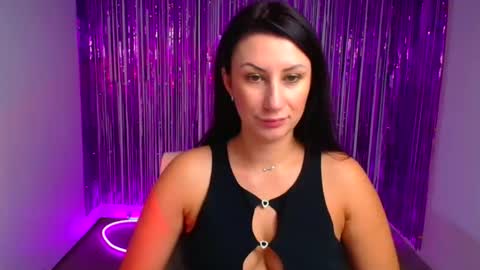 Emma online show from October 3, 11:40 am