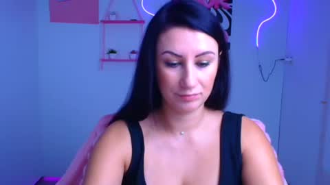 Emma online show from October 20, 11:48 am