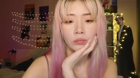 EveEva online show from April 4, 3:02 am