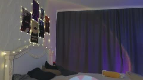 EveEva online show from September 26, 10:12 am