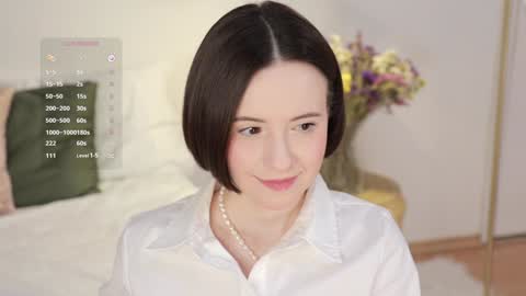 Snapshot of _female_essence_ chatting on December 20, 8:55 pm Essie online show from December 20, 8:55 pm