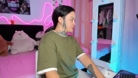 LEEP  online show from October 26, 1:28 am