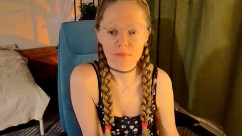 _goldilocks__ online show from October 13, 6:10 pm