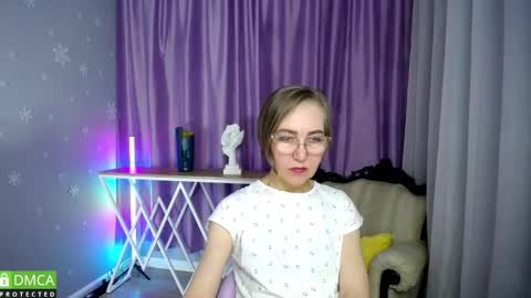 _greybunny_ online show from November 8, 11:35 am