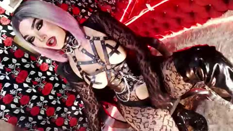 GoDDess  Chloe online show from November 18, 8:12 pm