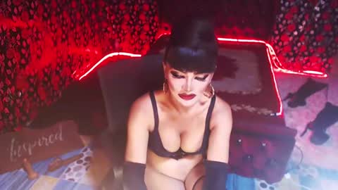 GoDDess  Chloe online show from December 8, 10:25 pm